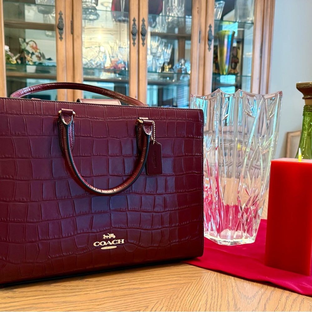 Coach LEATHER Maggie Tote Bag NWT Rich Merlot Croc embossed TOTE SHOULDER